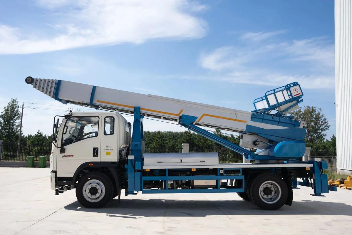 政和县云梯上料车租赁费用