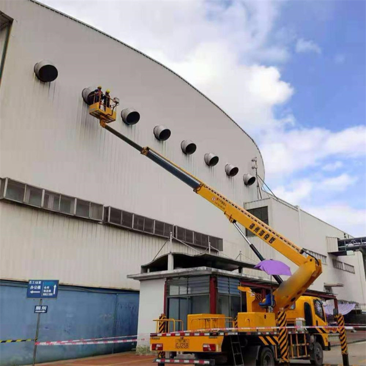 政和县高空作业车出租服务：专业广告牌安装解决方案