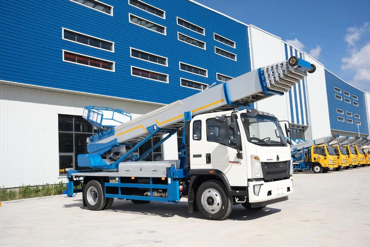 政和县出租云梯车高空作业车 建筑垃圾搬运